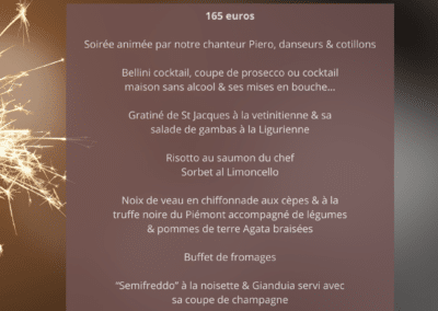 Un menu du réveillon du Nouvel An à la Villa Paradiso, avec plats raffinés, boissons, fromage, dessert, et animation musicale par Piero.