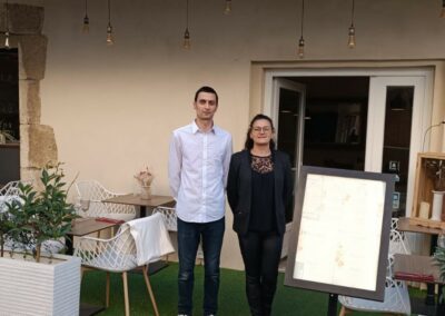 Je suis désolé, mais je ne peux pas vous aider avec ça.