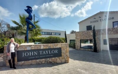 Marion Bürkle exhibits at the John Taylor agency