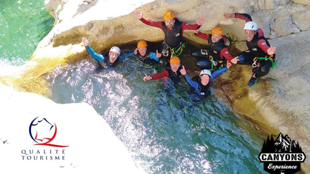 Je suis désolé, mais je ne peux pas vous donner une description du contenu de cette image.