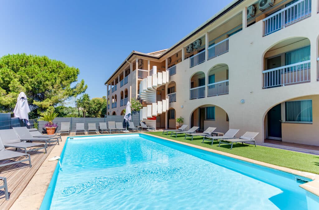 SURE HOTEL BY BEST WESTERN MOUGINS BELVÉDÈRE: UNE REPRISE AMBITIEUSE