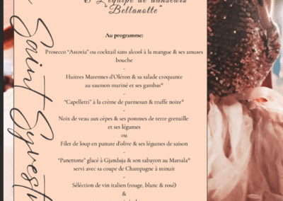 Un menu de Réveillon de la Saint-Sylvestre propose plats raffinés, champagne, vin italien, musique live, et danseurs pour une soirée festive à venir.